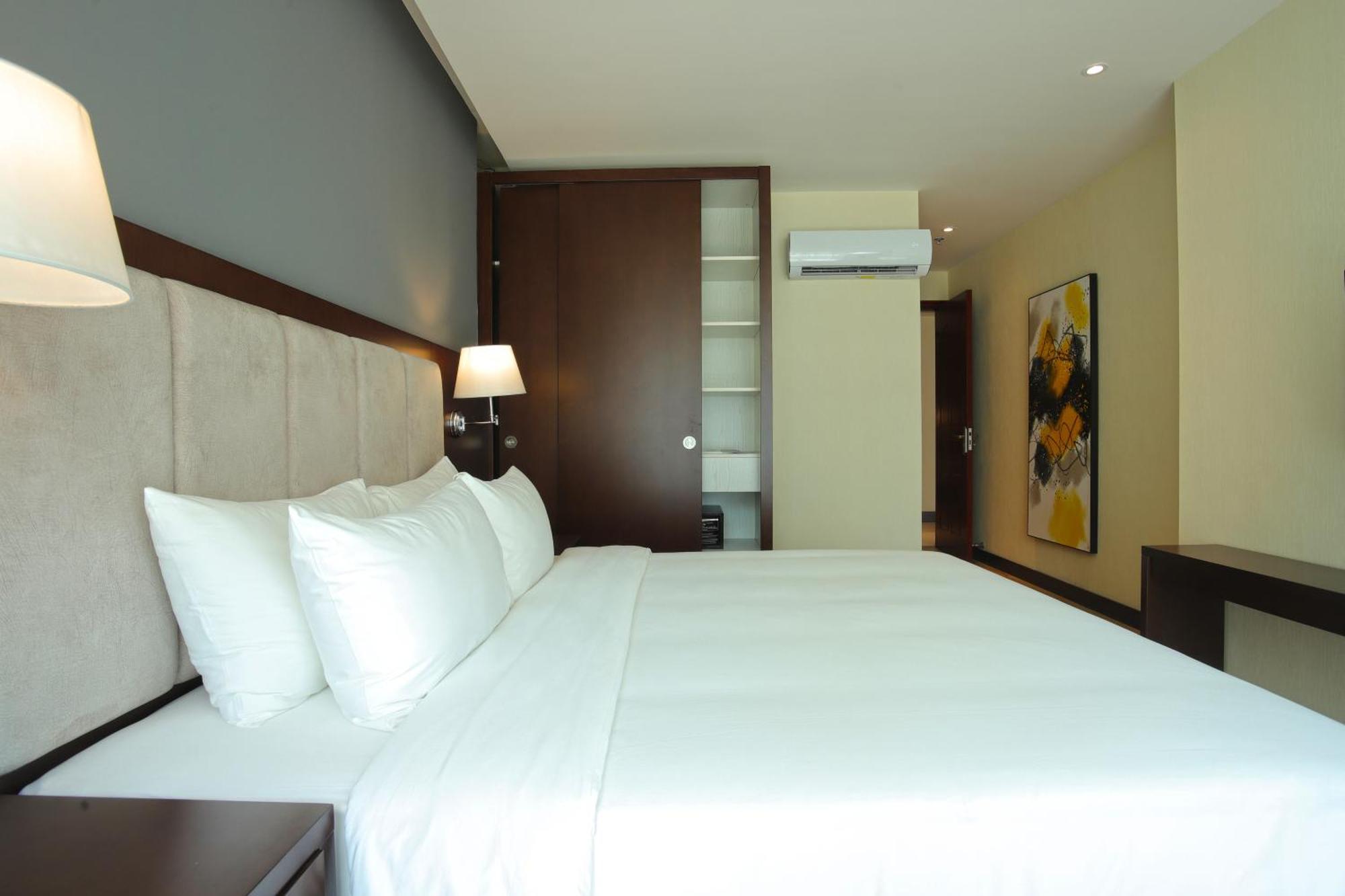 Olympia City Hotel By Dara Phnom Penh Exterior foto